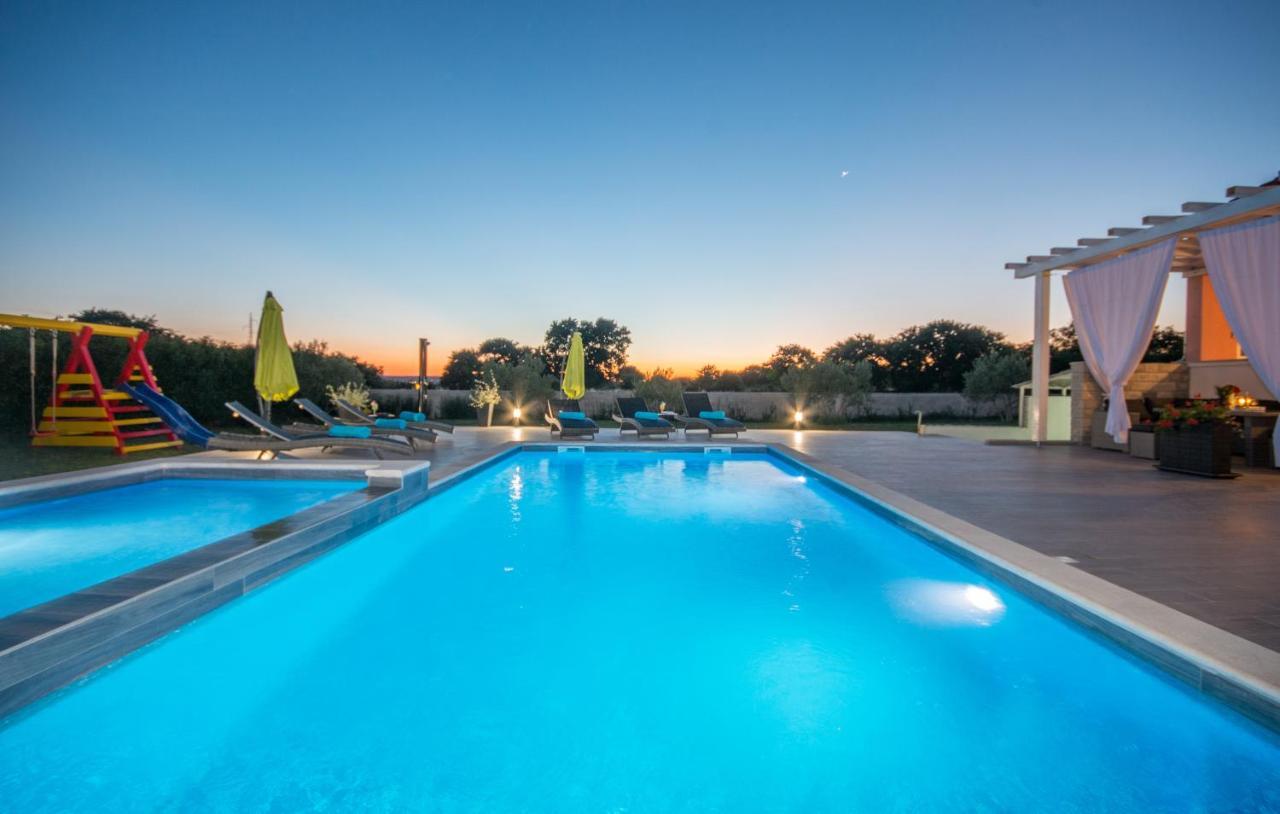 Villa Maris Zadarvillas Tinj エクステリア 写真