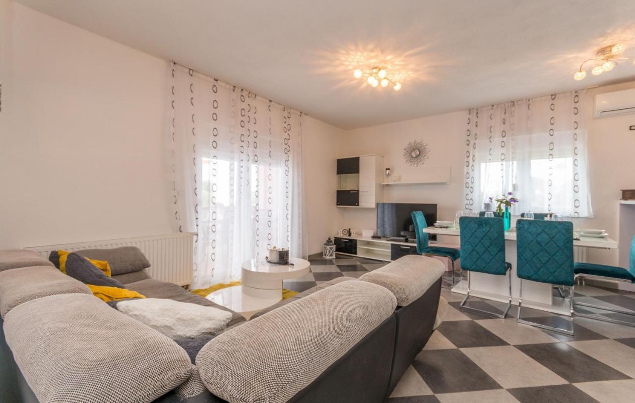 Villa Maris Zadarvillas Tinj エクステリア 写真
